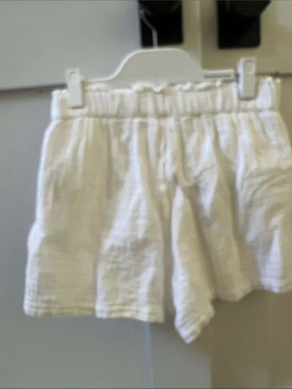 GAP Girls White Gauze Ruffle Sleeve Top & Shorts